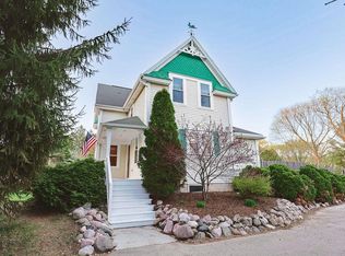 10856 N Wauwatosa Rd, Mequon, WI 53097