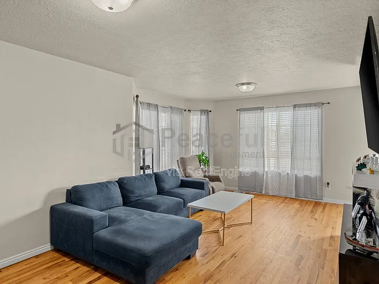 1541 W West Lane Ct — Photo 7