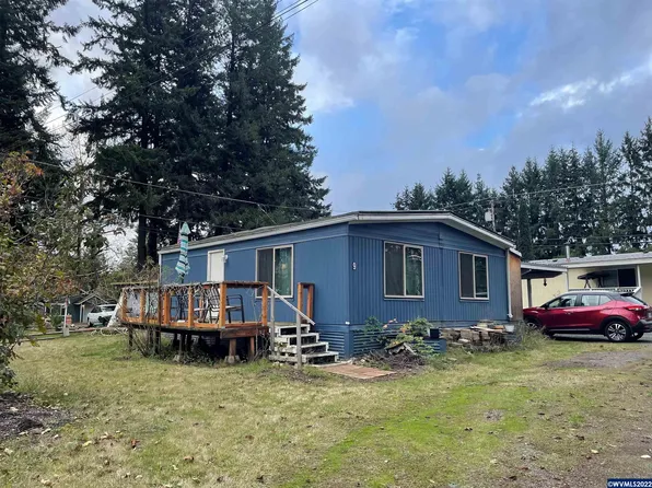 3134 Highway 20 APT 9, Sweet Home, OR 97386
