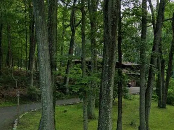 345 Rimmon Road, Woodbridge, CT 06525