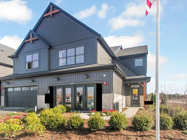 8497 Liberty Ln, Woodridge, IL 60517