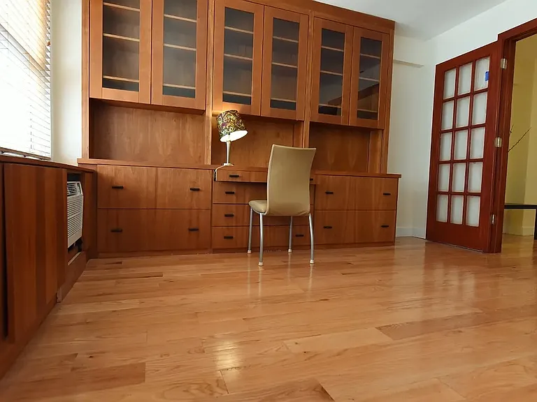 141 E 55th St #8F — Photo 6