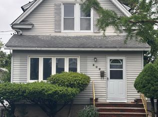 209 Fern Ave, Lyndhurst, NJ 07071