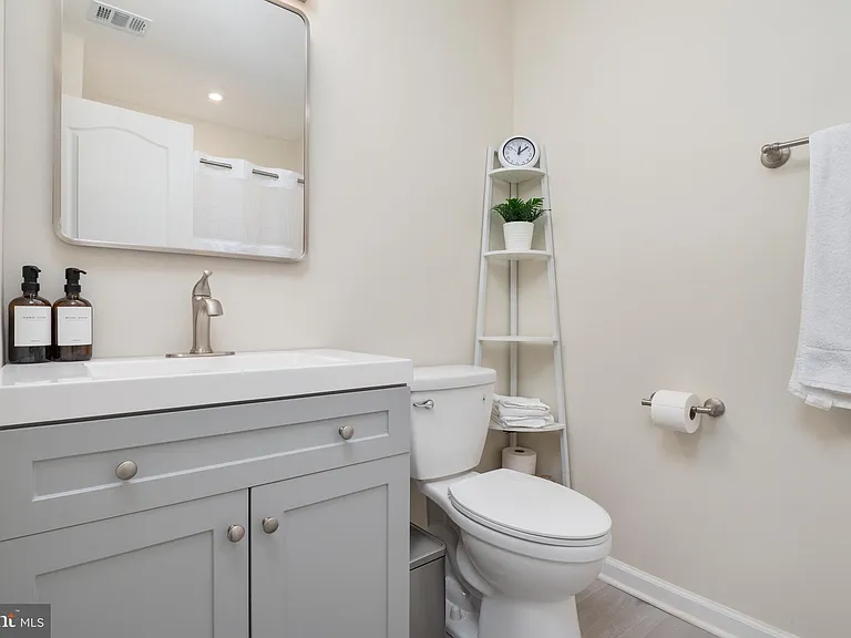 8961 Town Center Cir #1-310 — Photo 20