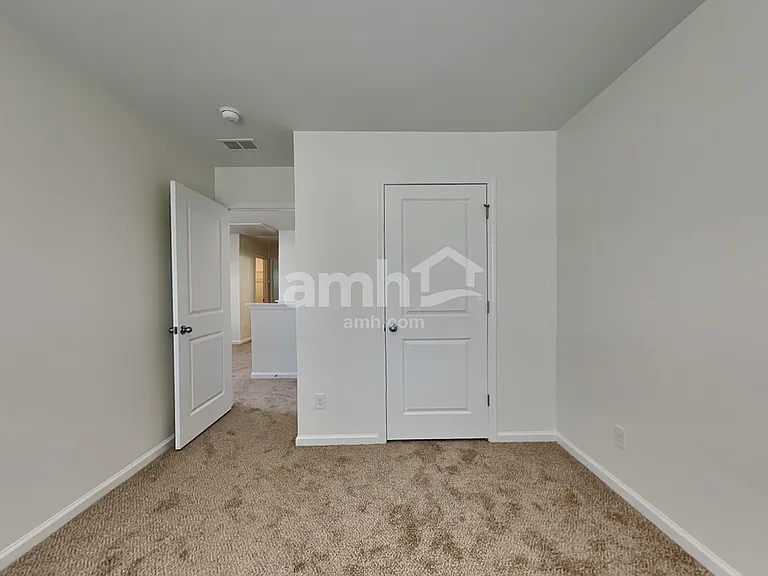112 Tobago Cir — Photo 17