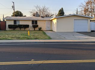 26 Santa Ana Ave, Clovis, CA 93612