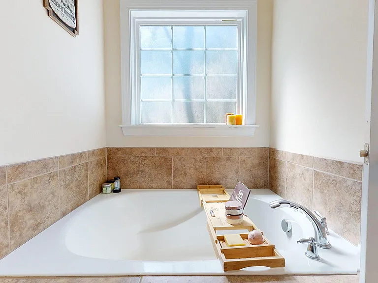505 Pinehurst Cir — Photo 43