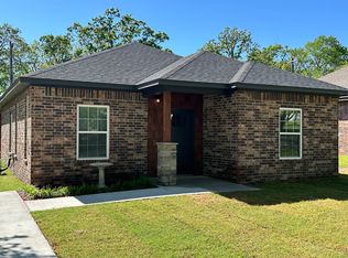 821 Shawnee Dr, Eufaula, OK 74432