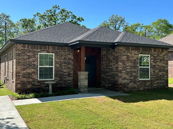 821 Shawnee Dr, Eufaula, OK 74432