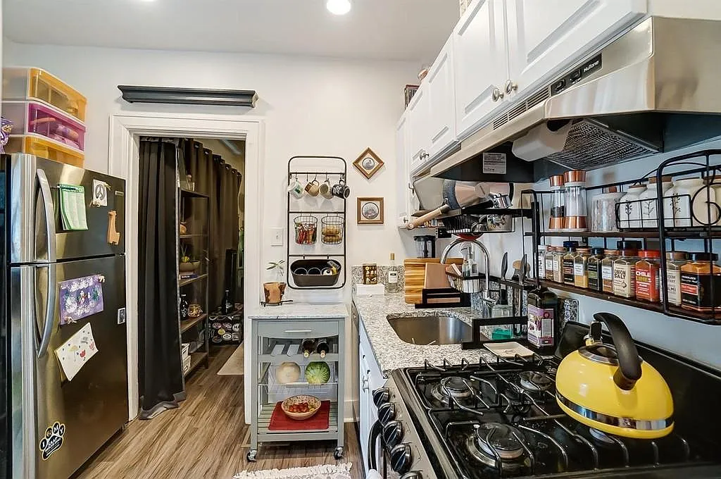 1 bed, 750 sqft, $1,100 — Photo 1