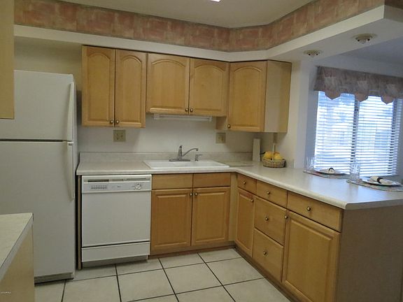 5th image of 9551 W Willowbrook Dr
