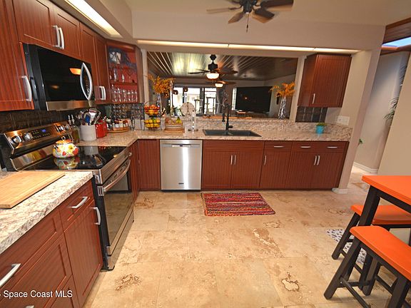 3rd image of 4442 Sherwood Forest Dr