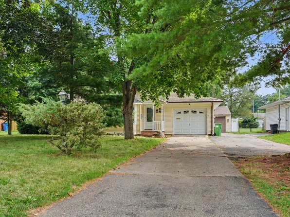 249 20th St S, Battle Creek, MI 49015