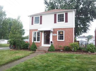 8928 Torrance Ave, Brooklyn, OH