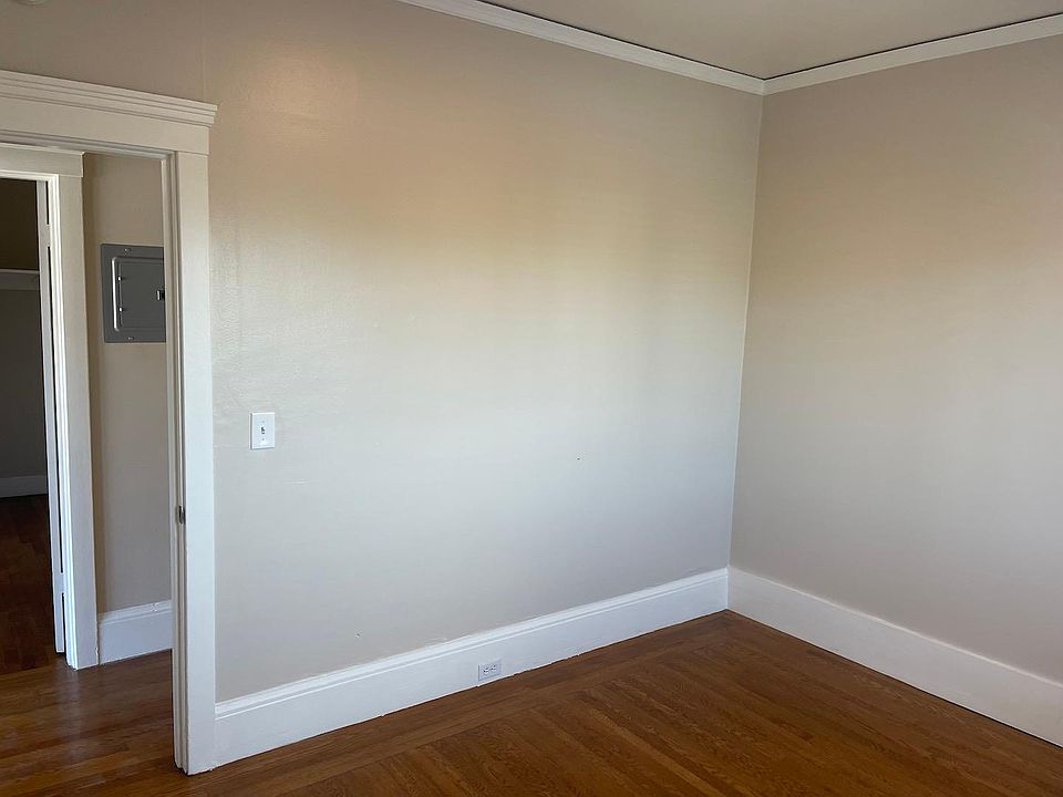1st image of 415 E 19th St #6