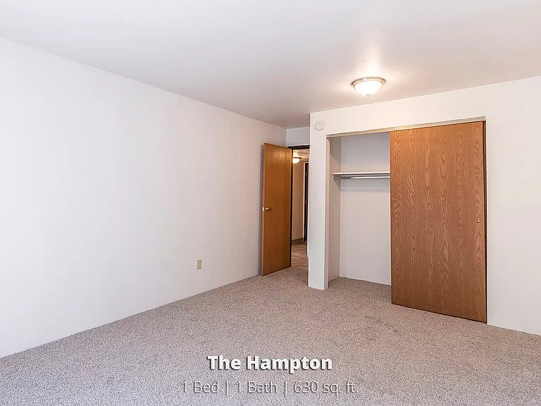 Hampton - Bedroom