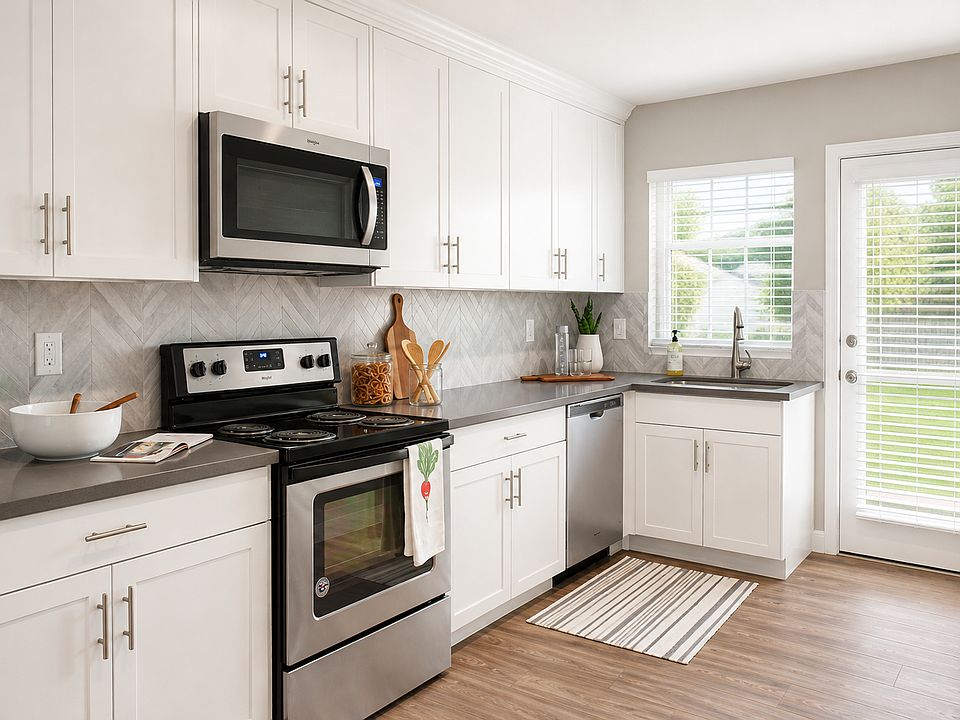 1st image of 302-338 E Fallbrook St #310-C