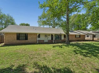 910 McCall Dr, Norman, OK 73072