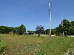 15980 Falcon Rd, Neosho, MO 64850