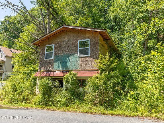 2nd image of 6775 Cherry Valley Rd