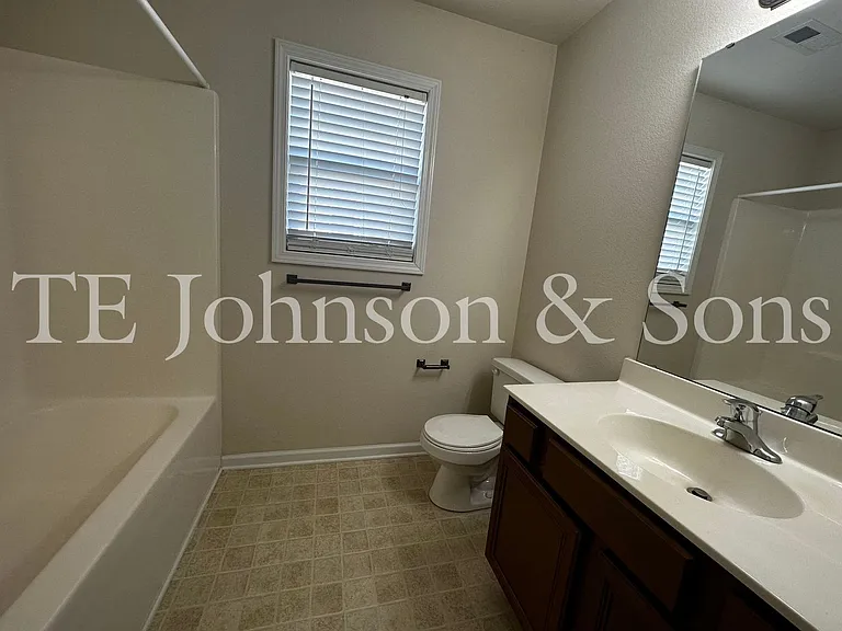 108 Greenway St — Photo 23
