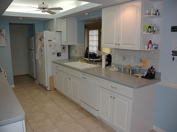 4th image of 1025 SE 14th St