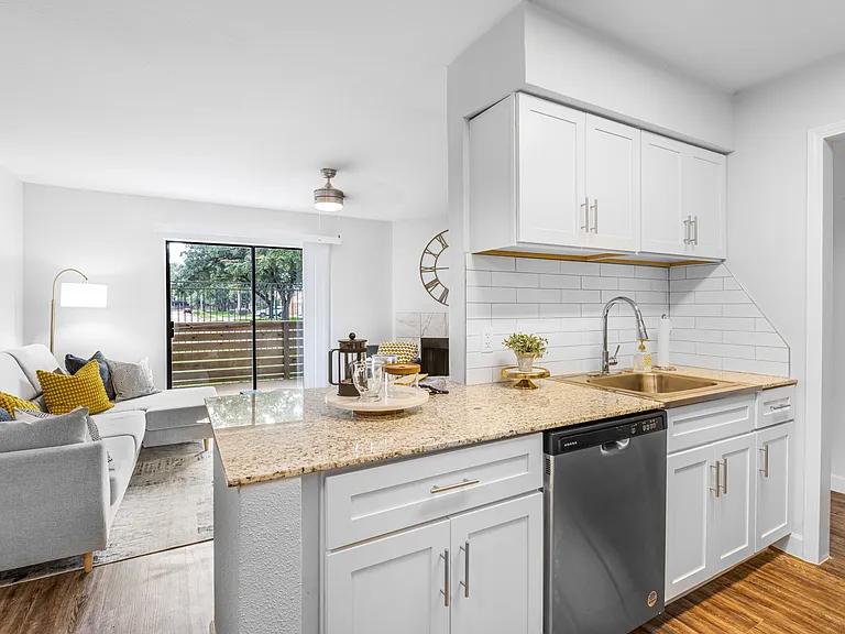 The Burke Apartments — Photo 46