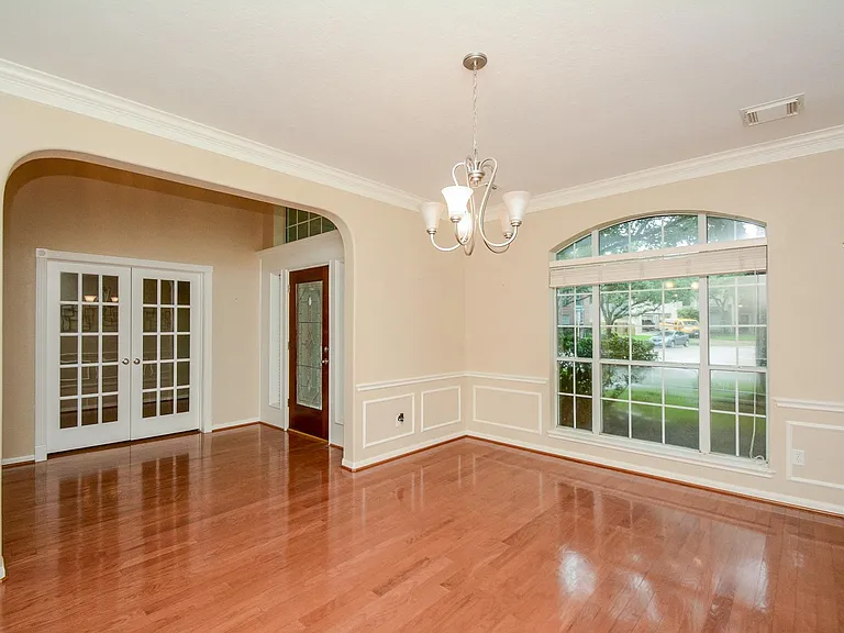 22303 Bridgehaven Dr — Photo 3