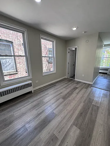 144 W Side Ave Photo 1