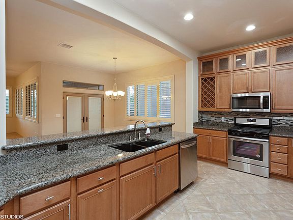 3rd image of 1173 N Fairway Dr