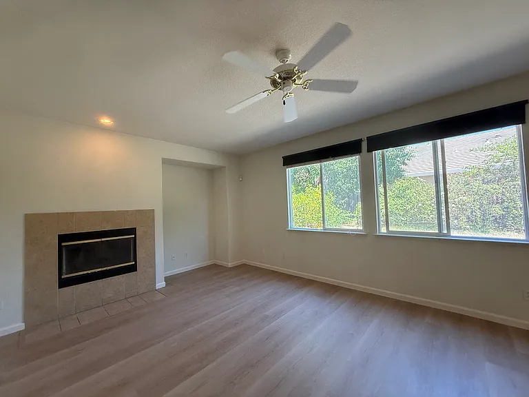 9633 McKenna Dr — Photo 15