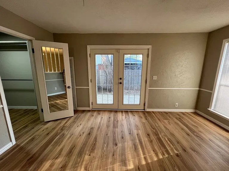 2906 S Monroe St — Photo 21