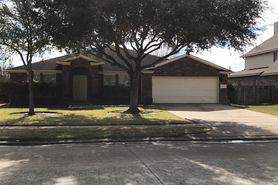1st image of 22315 Naple Hollow Ln