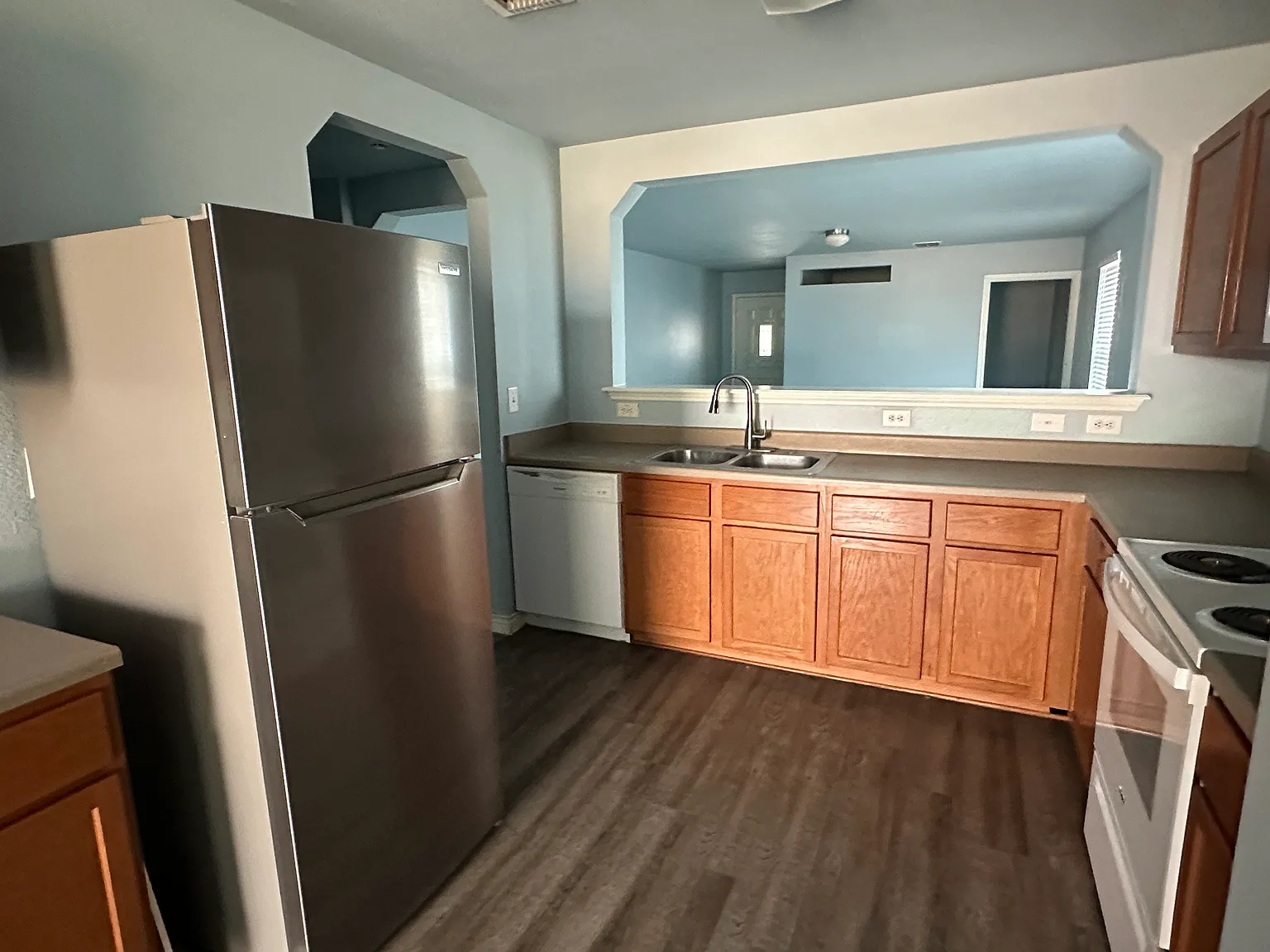 3 bed, 1503 sqft, $1,597 — Photo 3