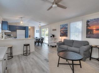 6508 E Yacht Dr, Oak Island, NC 28465