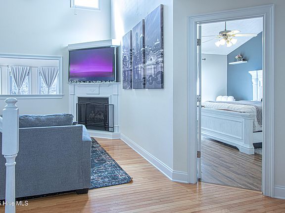 5th image of 105 Kingswood Circle