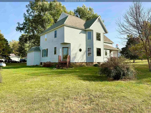 200 S Division St, Montour, IA 50173