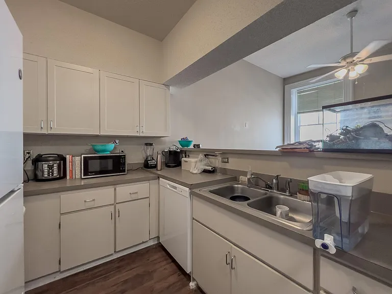 151 Calhoun St #D — Photo 4