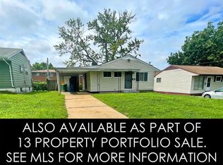 152 Perthshire Rd, Saint Louis, MO 63137
