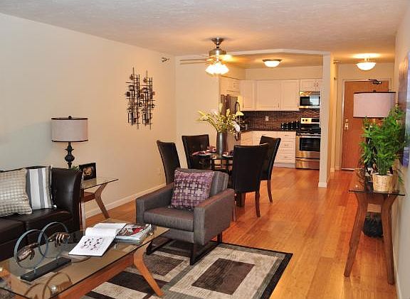 2nd image of 78 10th St E Unit 2604