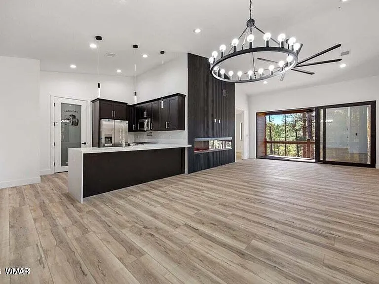 2711 W Villa Loop — Photo 6