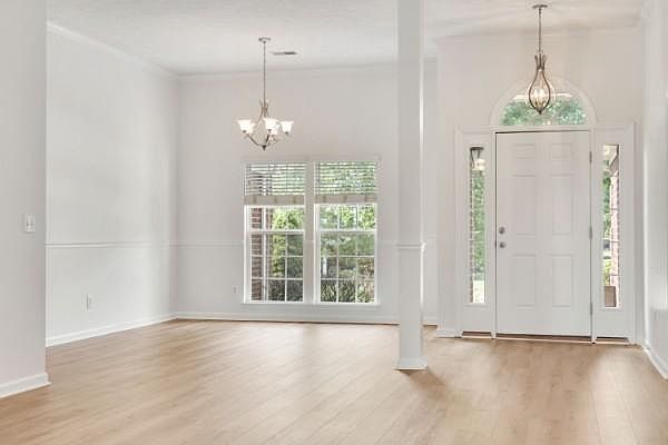 1st image of 1025 Notting Hill Dr