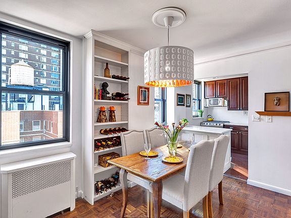 5th image of 340 W 55th St APT 9D