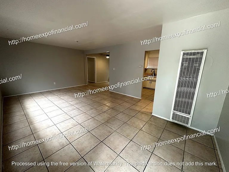 25256 1/2 Bessant St — Photo 10