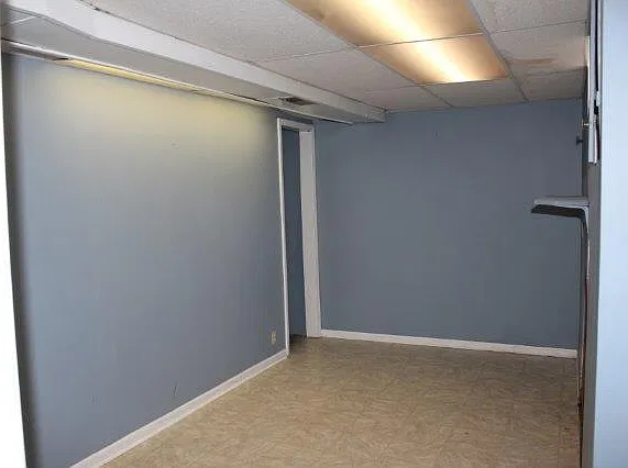 3 bed, 1900 sqft, $1,600 — Photo 3