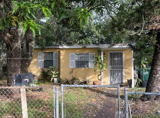 2346 SE Service Rd, Opa Locka, FL 33054