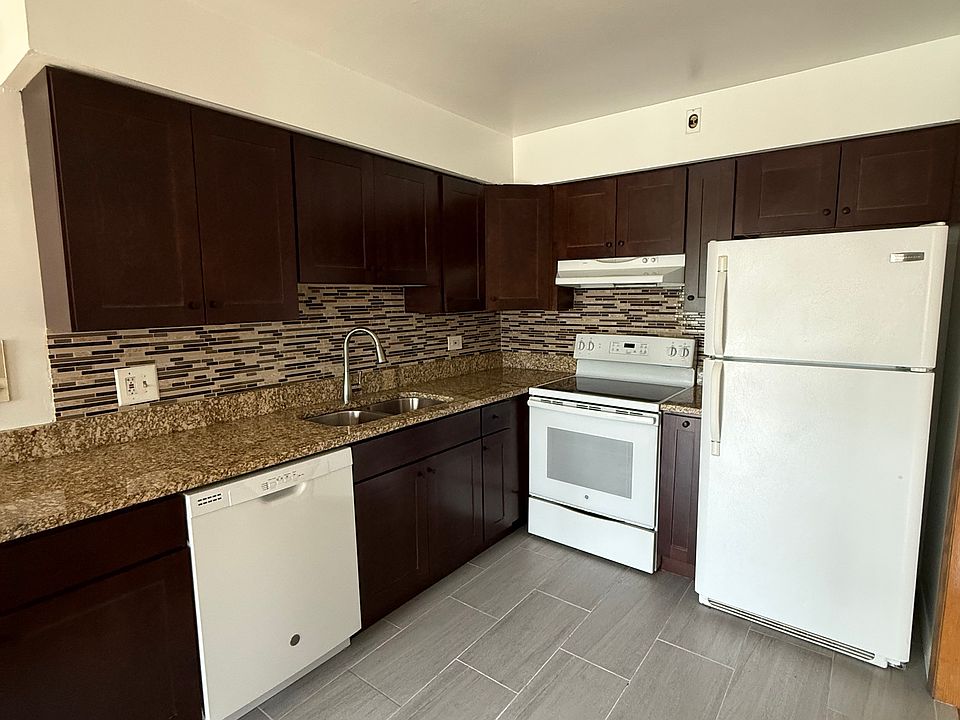 1st image of 1639-302 Oakwood Ave #3