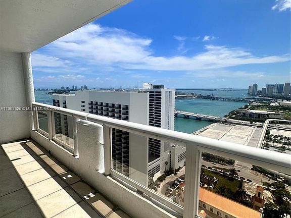 3rd image of 1717 N Bayshore Dr #A-3852