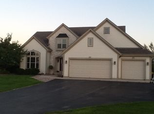 5035 Briar Ridge Ct, Burlington, WI 53105