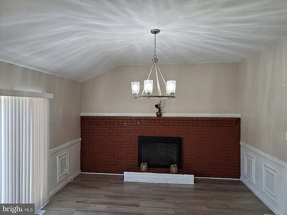5th image of 119 Colonial Rd